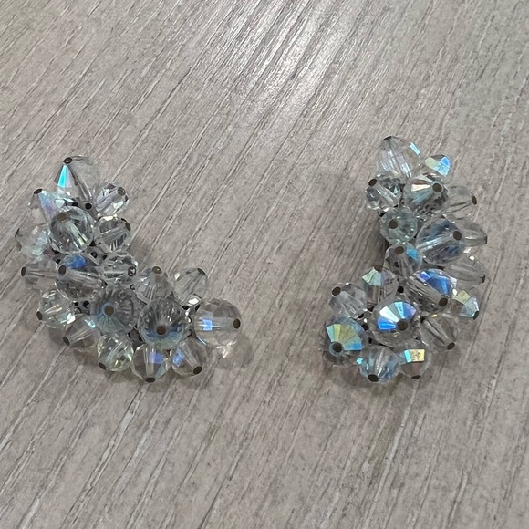Vintage Jewelry - Laguna 1950s Aurora Borealis Crystal Silver Tone Clip On Earrings